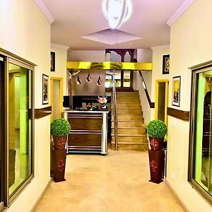Doves Inn Hotel Kalma Chowk